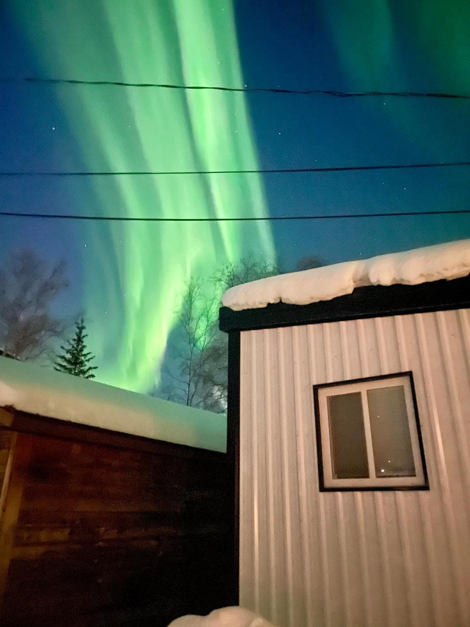 Our Cabin Bed & Breakfast Yellowknife Luaran gambar