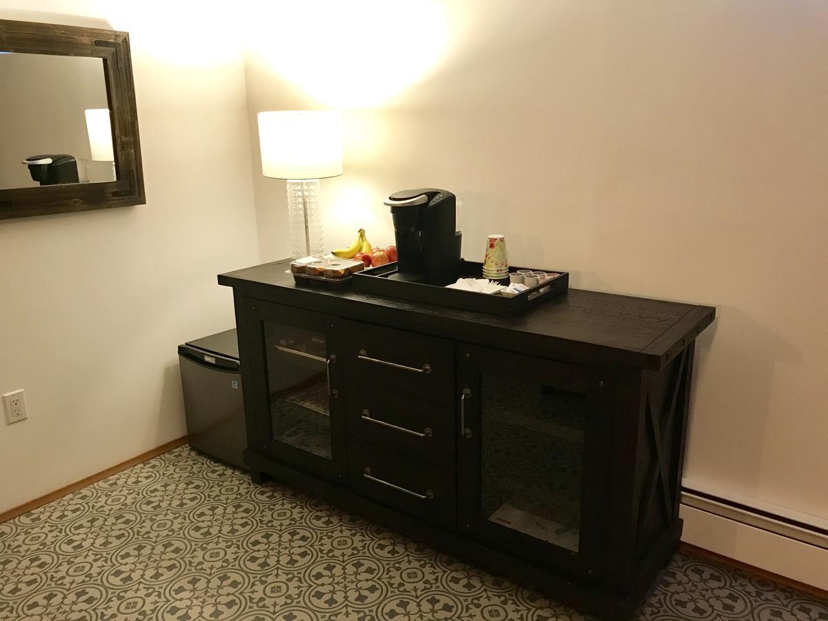 Our Cabin Bed & Breakfast Yellowknife Luaran gambar